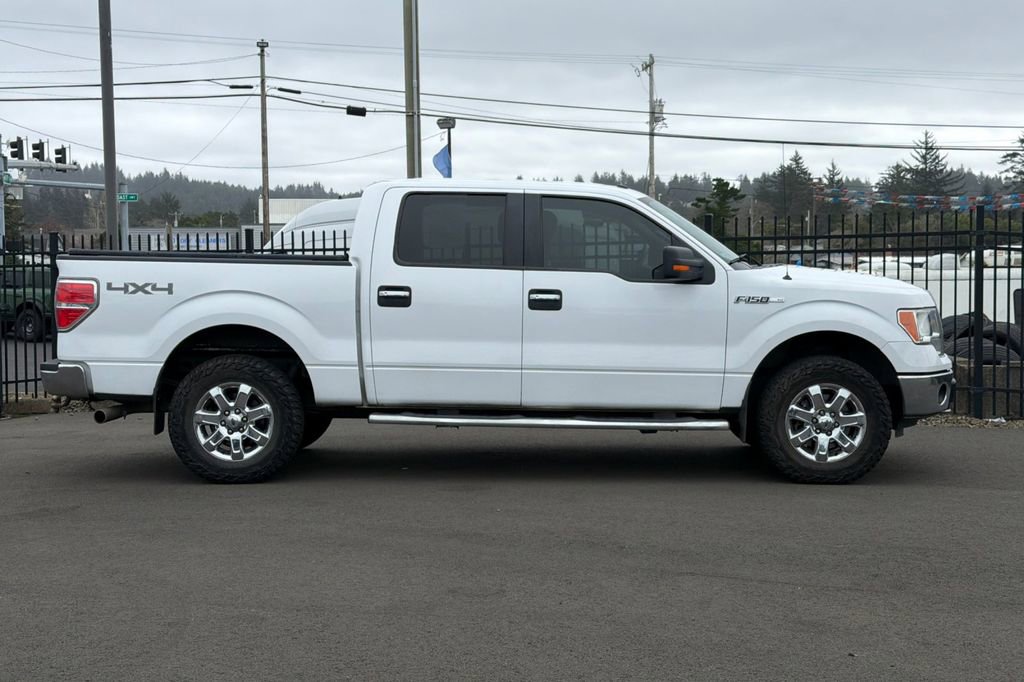 Used 2014 Ford F150 XLT w/ XLT Chrome Package image 2
