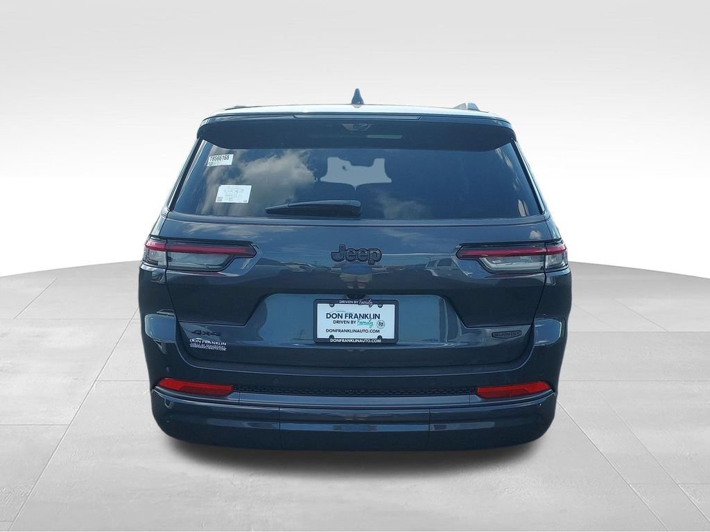 New 2026 Jeep Grand Cherokee L Summit w/ Obsidian Package AWD/4WD image 5