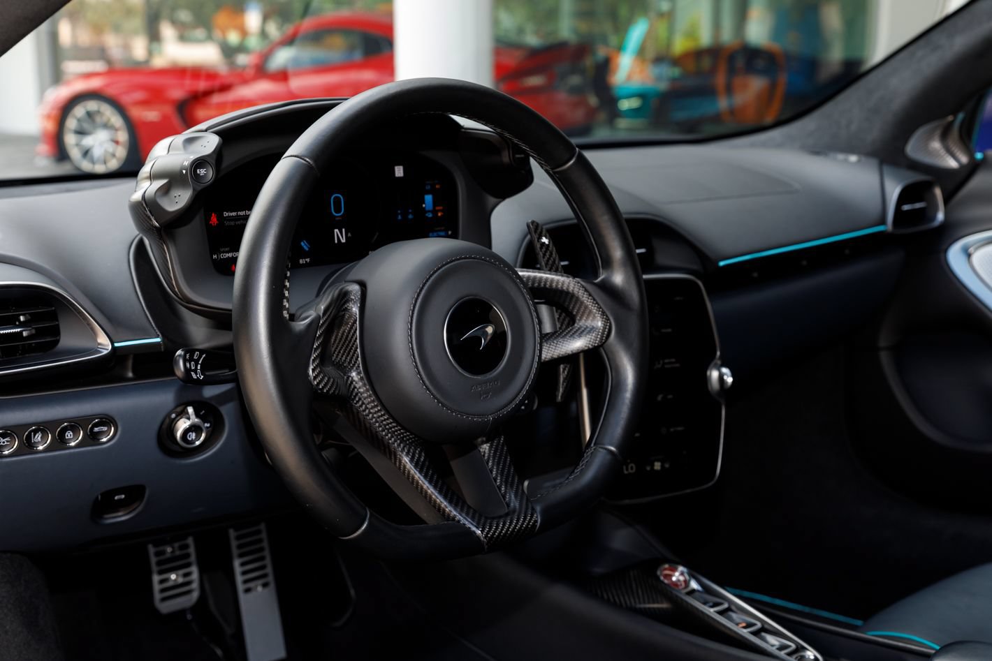 Used 2023 McLaren Artura RWD image 46