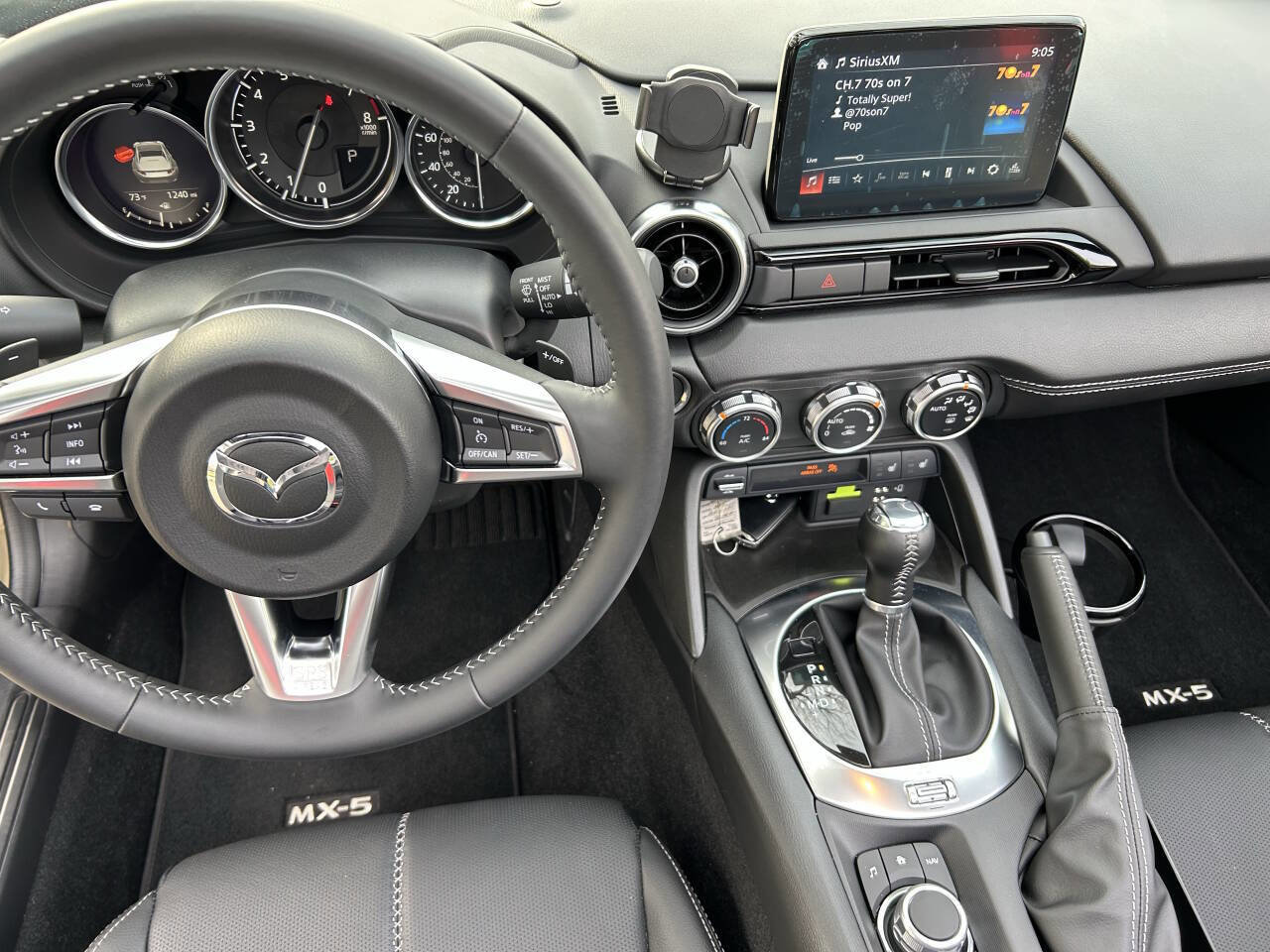 Used 2023 MAZDA MX-5 Miata Grand Touring RWD image 12