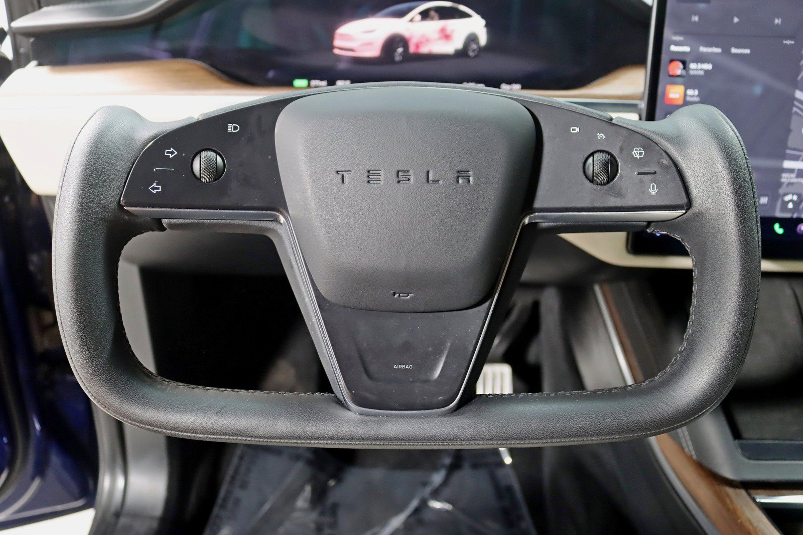 Used 2023 Tesla Model X AWD/4WD image 16