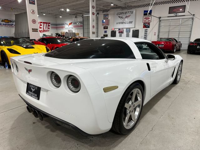 Used 2005 Chevrolet Corvette Coupe w/ Preferred Equipment Group RWD image 17