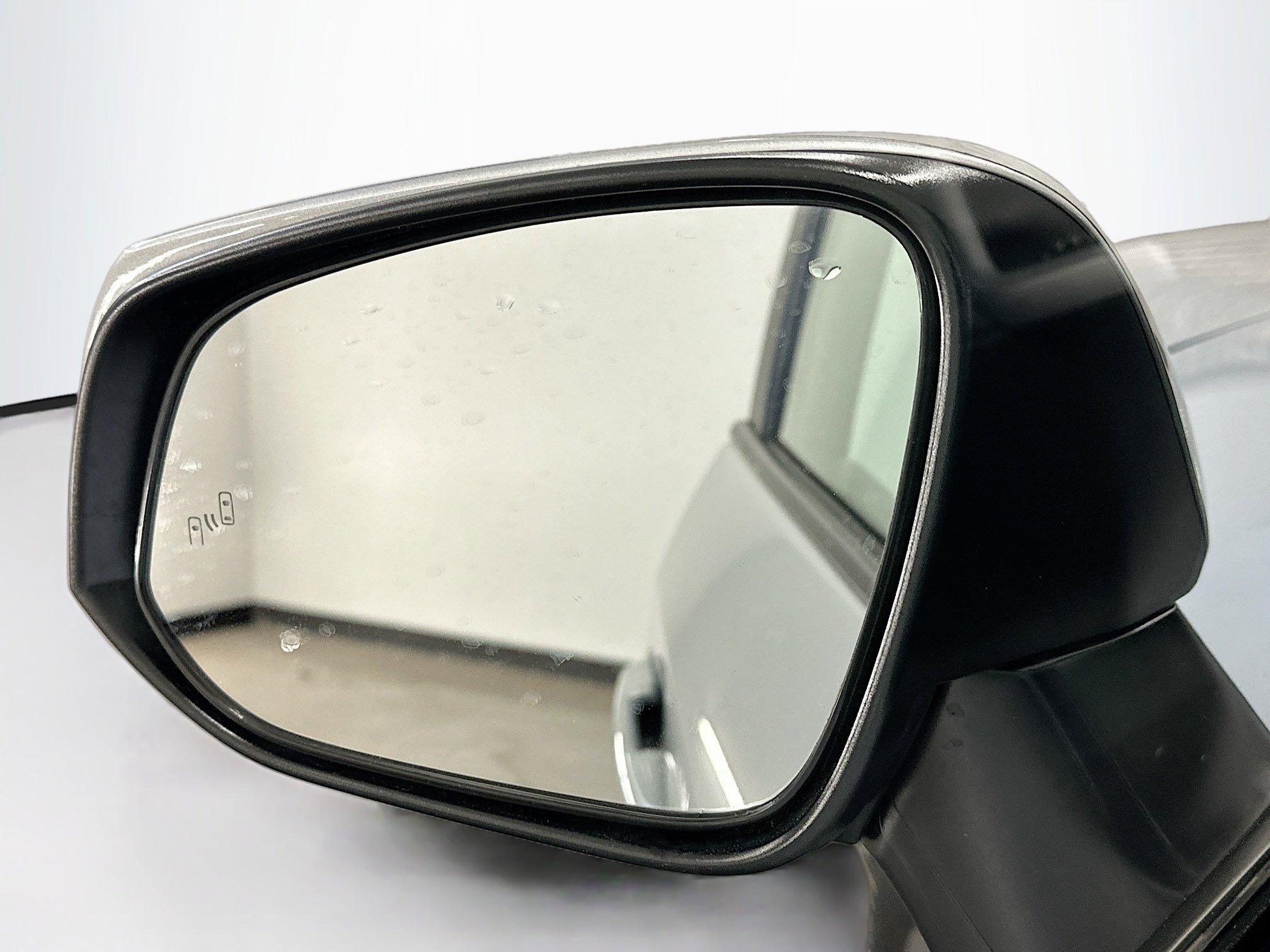 Used 2025 Toyota RAV4 XLE image 16