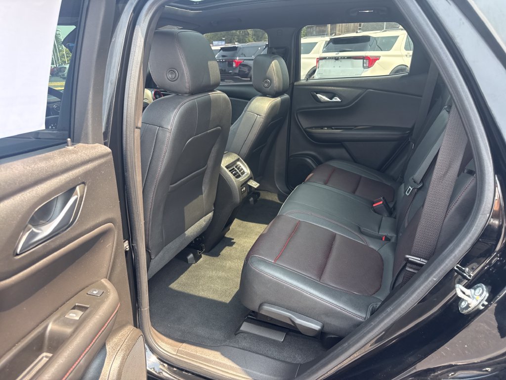 Used 2023 Chevrolet Blazer RS w/ Driver Confidence II Package FWD image 18