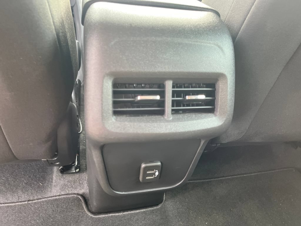 Used 2024 Chevrolet Equinox LT AWD/4WD image 25