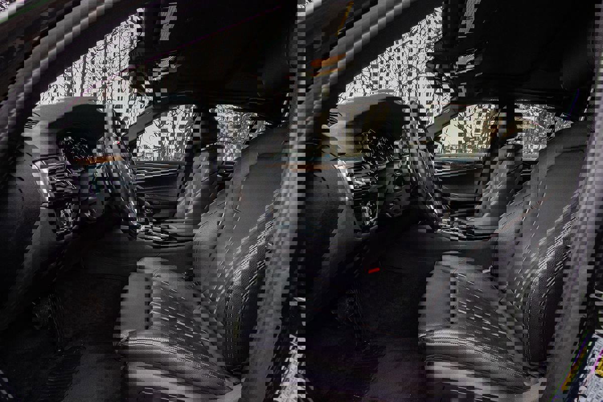 Used 2018 BMW 530i xDrive image 9