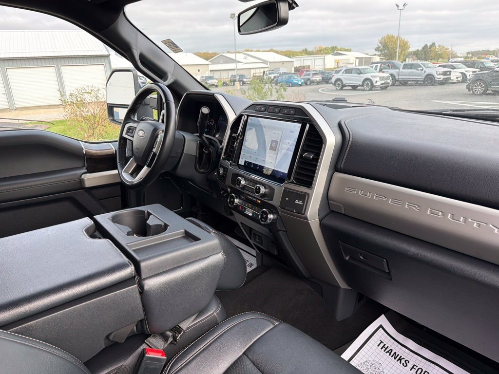 Used 2022 Ford F250 Lariat w/ Lariat Ultimate Package AWD/4WD image 16