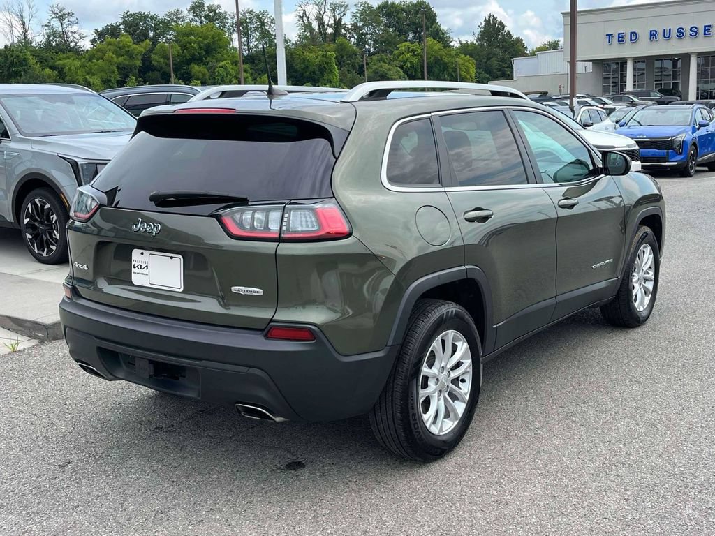 Used 2019 Jeep Cherokee Latitude w/ Popular Appearance Group AWD/4WD image 26