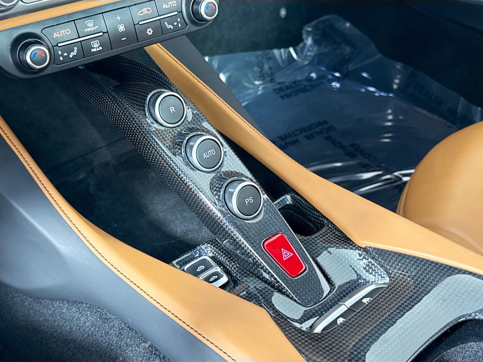 Certified 2019 Ferrari Portofino RWD image 15