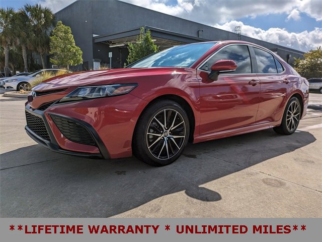 Used 2023 Toyota Camry SE image 10