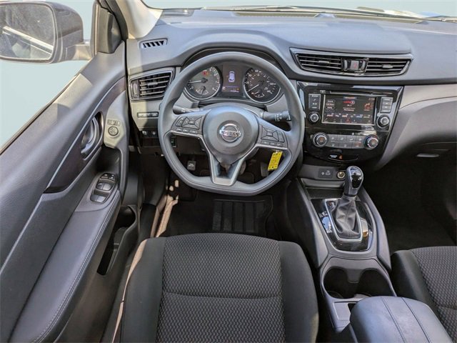 Used 2022 Nissan Rogue Sport S image 16