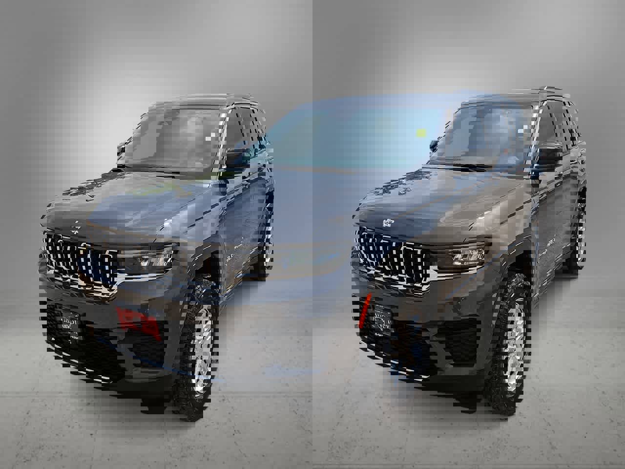 Used 2024 Jeep Grand Cherokee Laredo w/ Luxury Tech Group I