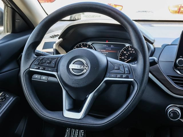Used 2024 Nissan Altima 2.5 SV FWD image 17