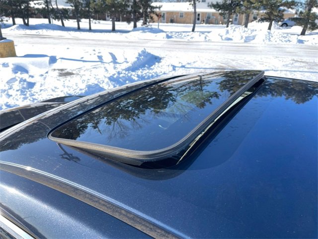 Used 2018 Honda Civic Touring image 17