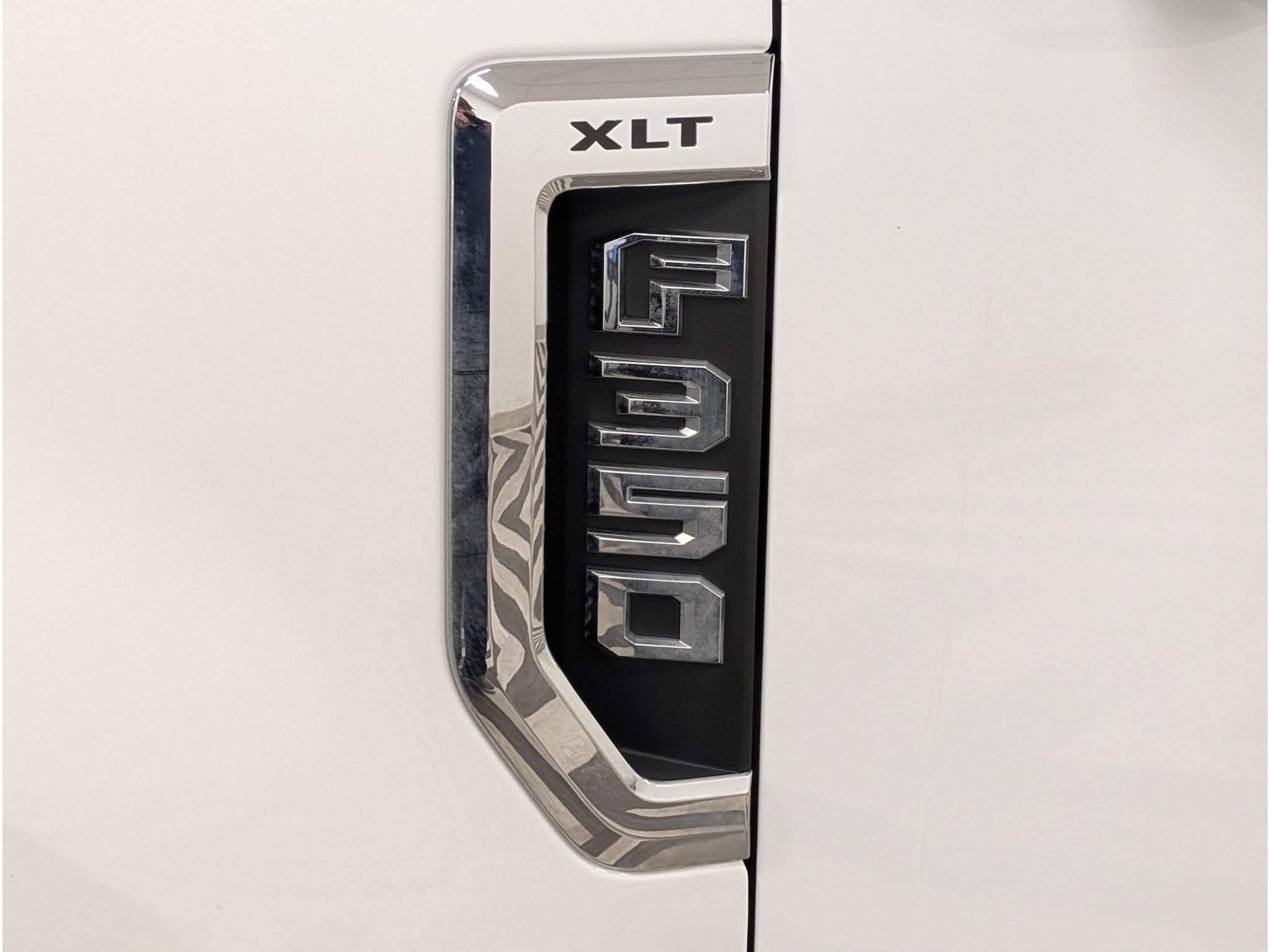 Used 2018 Ford F350 XLT w/ XLT Premium Package AWD/4WD image 5