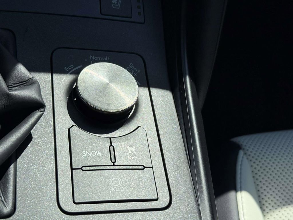 Used 2025 Lexus IS 500 RWD image 24