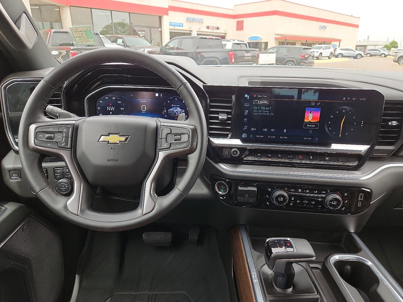 Used 2023 Chevrolet Silverado 1500 High Country w/ High Country Premium Package AWD/4WD image 12
