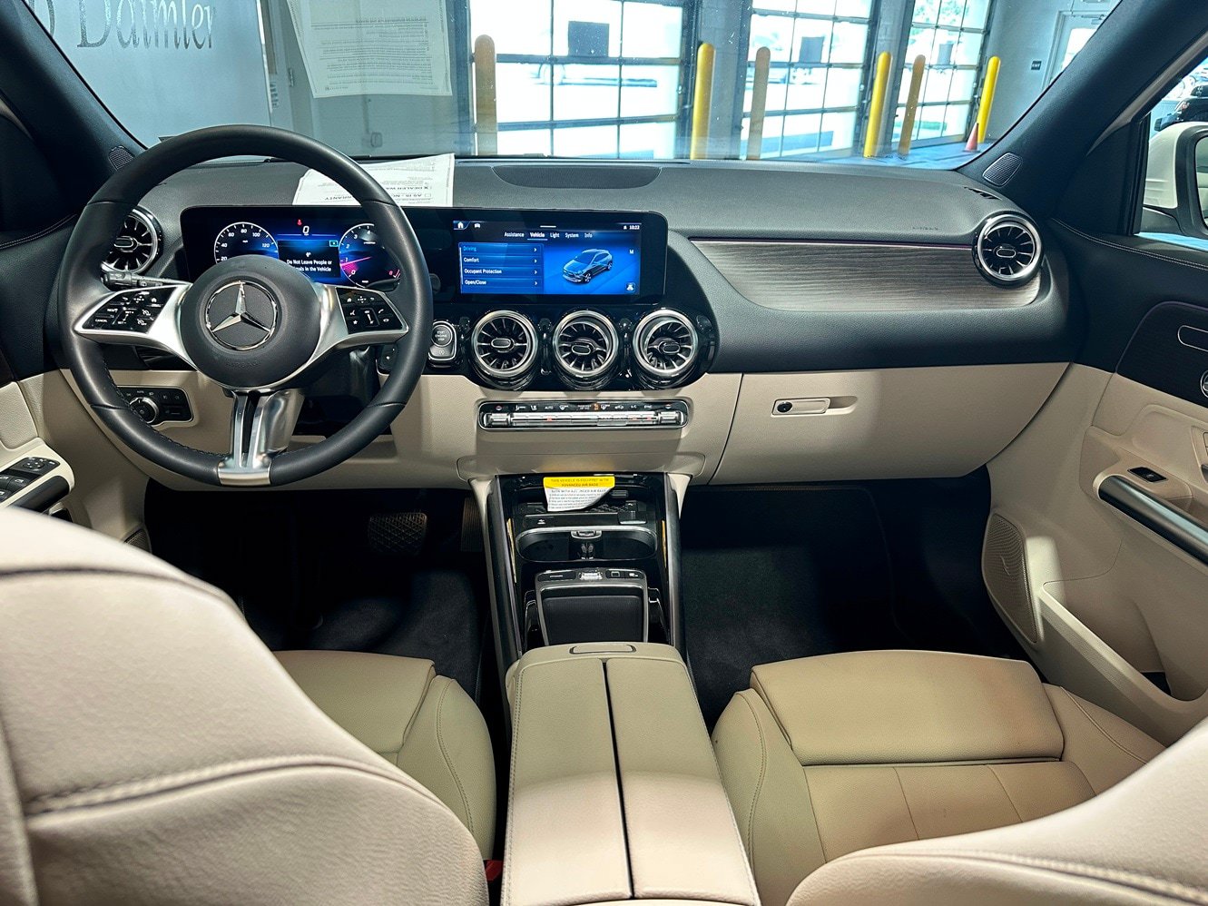 Used 2026 Mercedes-Benz GLA 250 4MATIC image 6