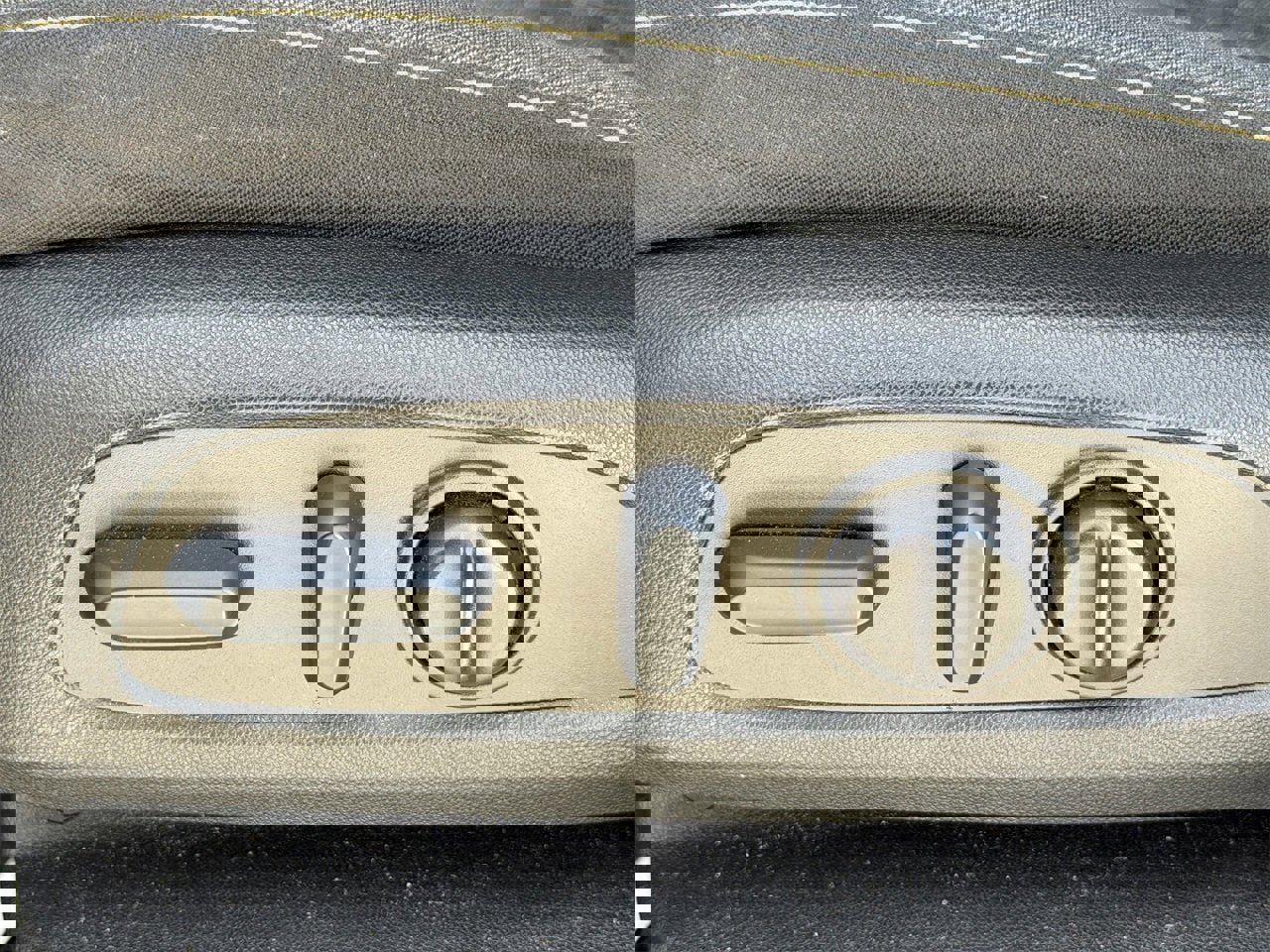 Certified 2023 Chevrolet Equinox LT image 26