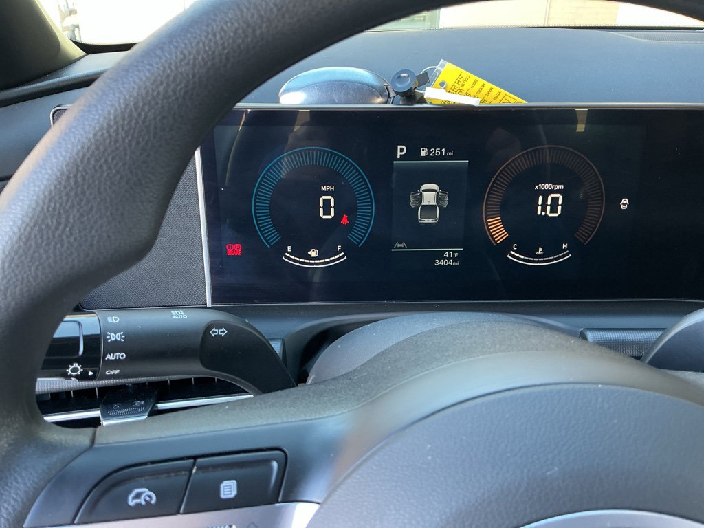 Certified 2025 Hyundai Santa Cruz SE image 10