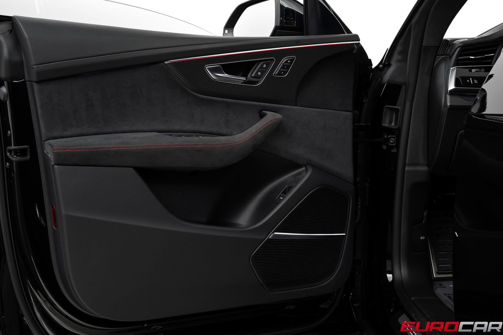 Used 2026 Audi RS Q8 performance image 28