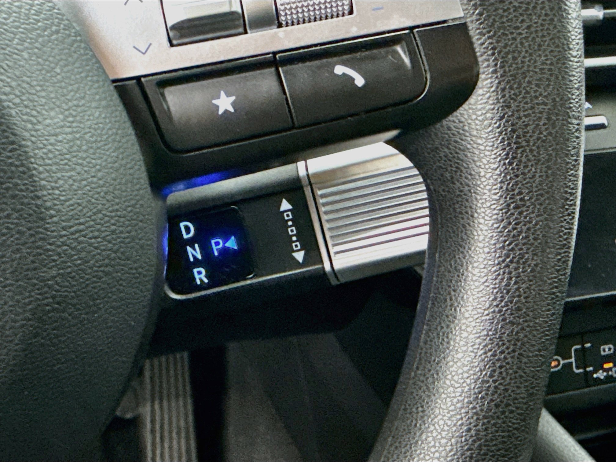 Used 2025 Hyundai Sonata SEL FWD image 25