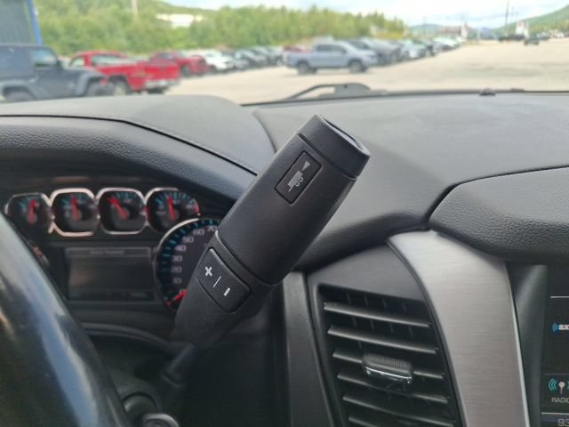Used 2020 GMC Yukon SLE w/ SLE Value Package AWD/4WD image 18