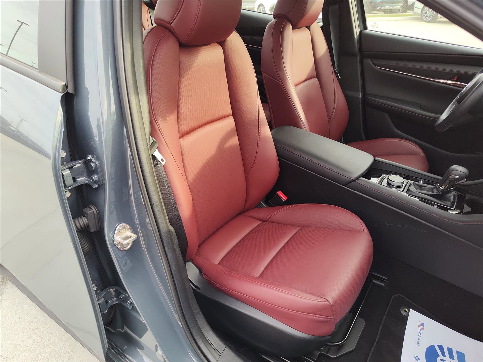 Used 2022 MAZDA MAZDA3 s image 21