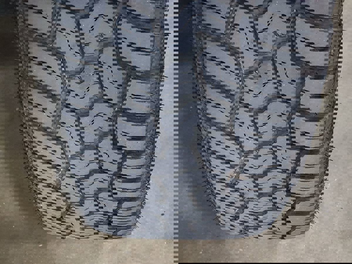 Used 2025 Chevrolet Silverado 1500 LT Trail Boss w/ Convenience Package II image 32