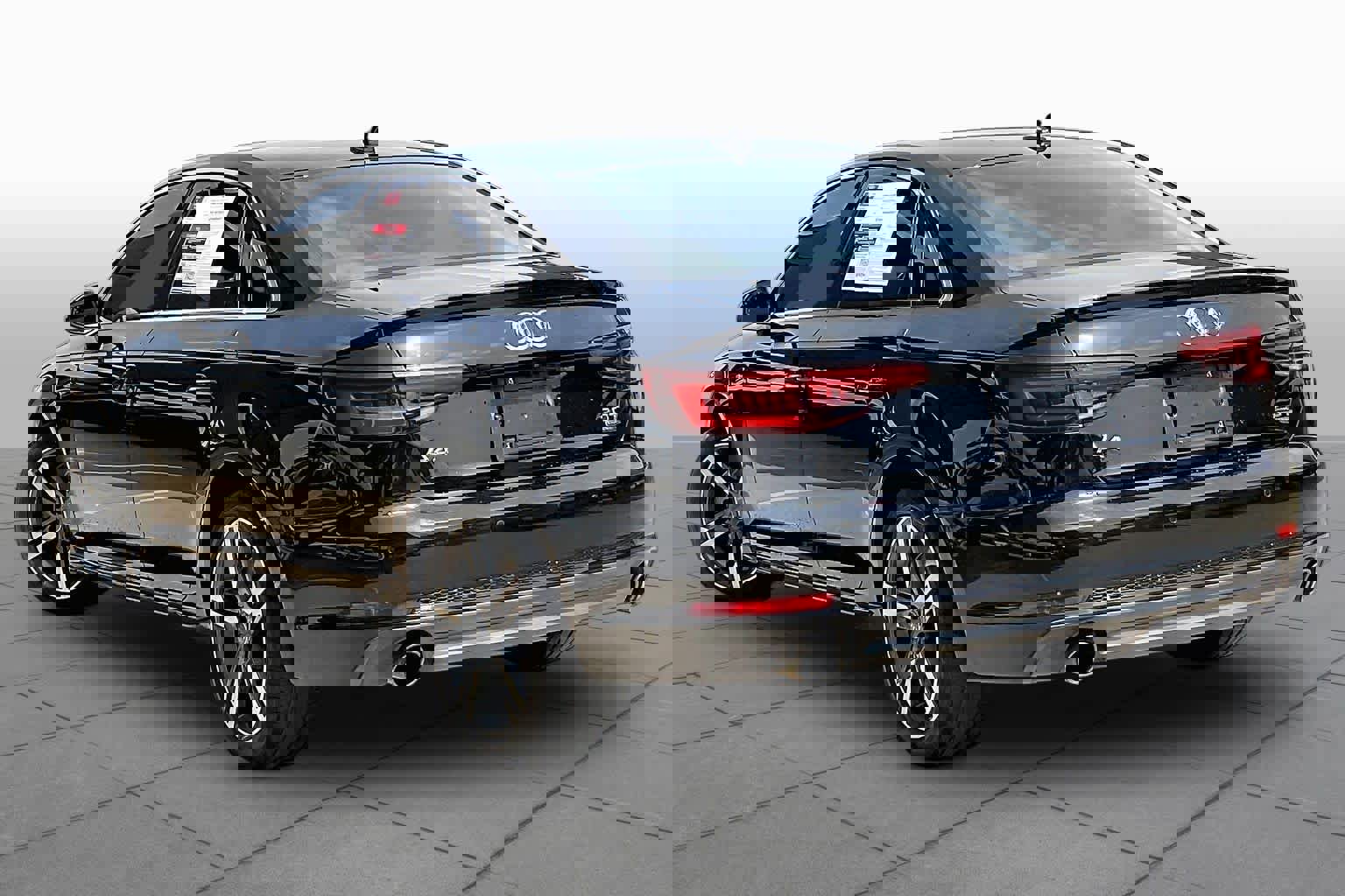 Used 2018 Audi A4 2.0T Premium Plus w/ Premium Plus Package image 10