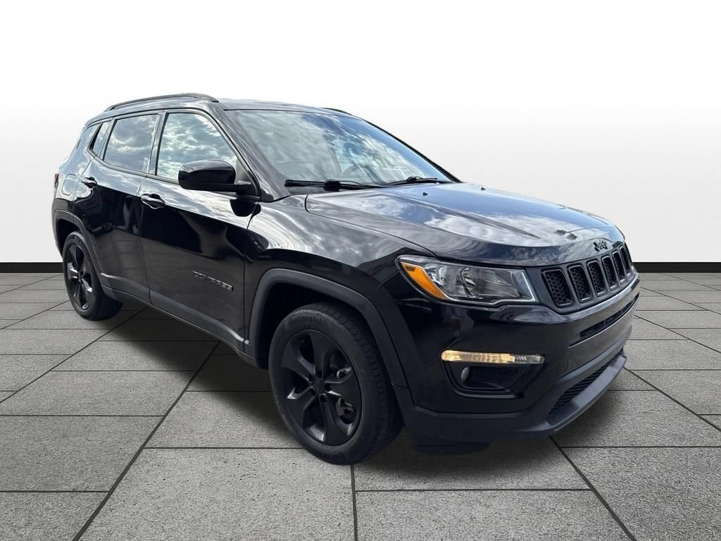 Used 2021 Jeep Compass Latitude FWD image 3