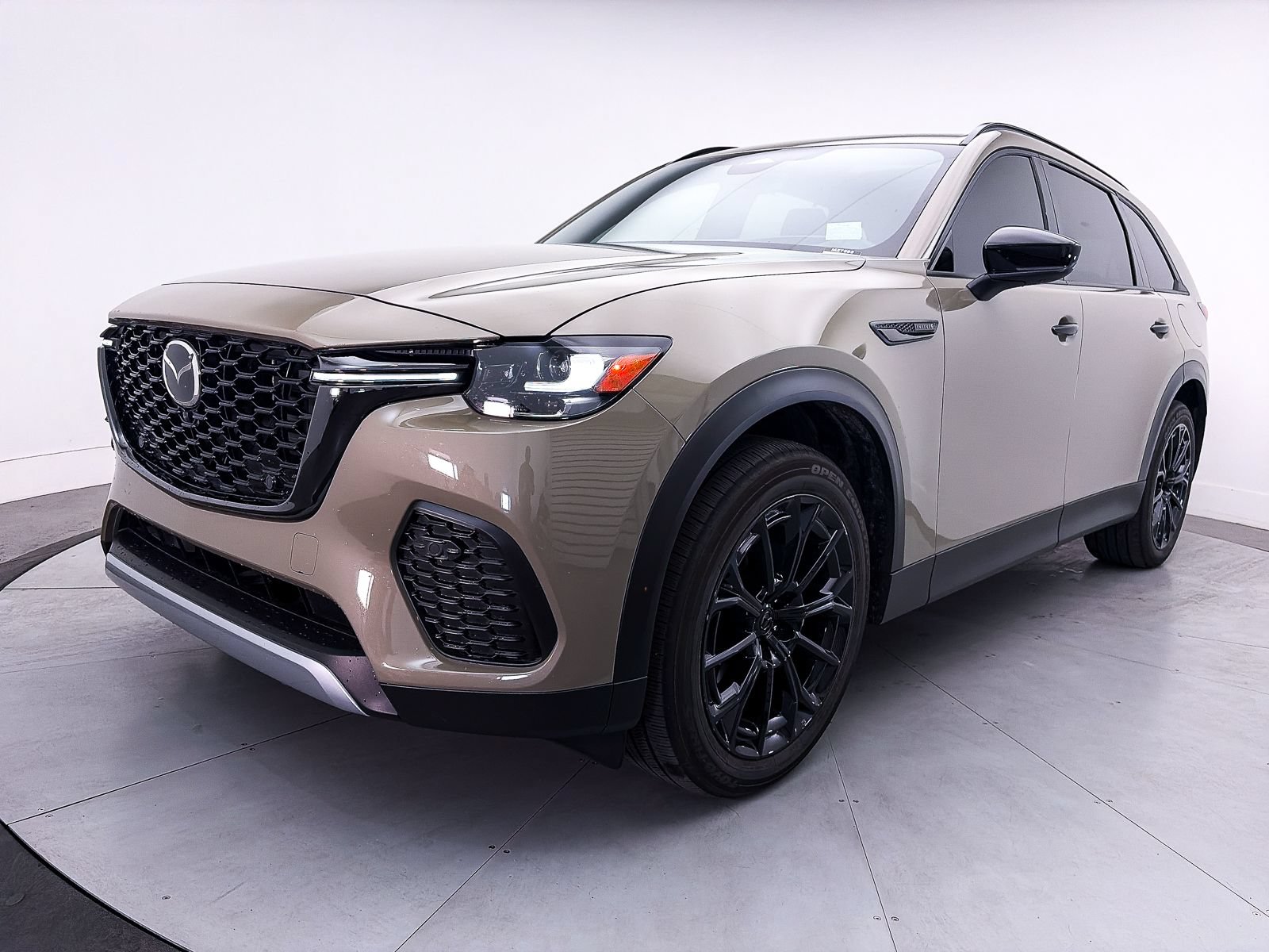 Certified 2026 MAZDA CX-70 3.3 Turbo w/ Premium Plus Pkg AWD/4WD image 12