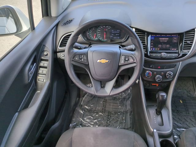 Certified 2021 Chevrolet Trax LS w/ Tint and Cruise Package image 15