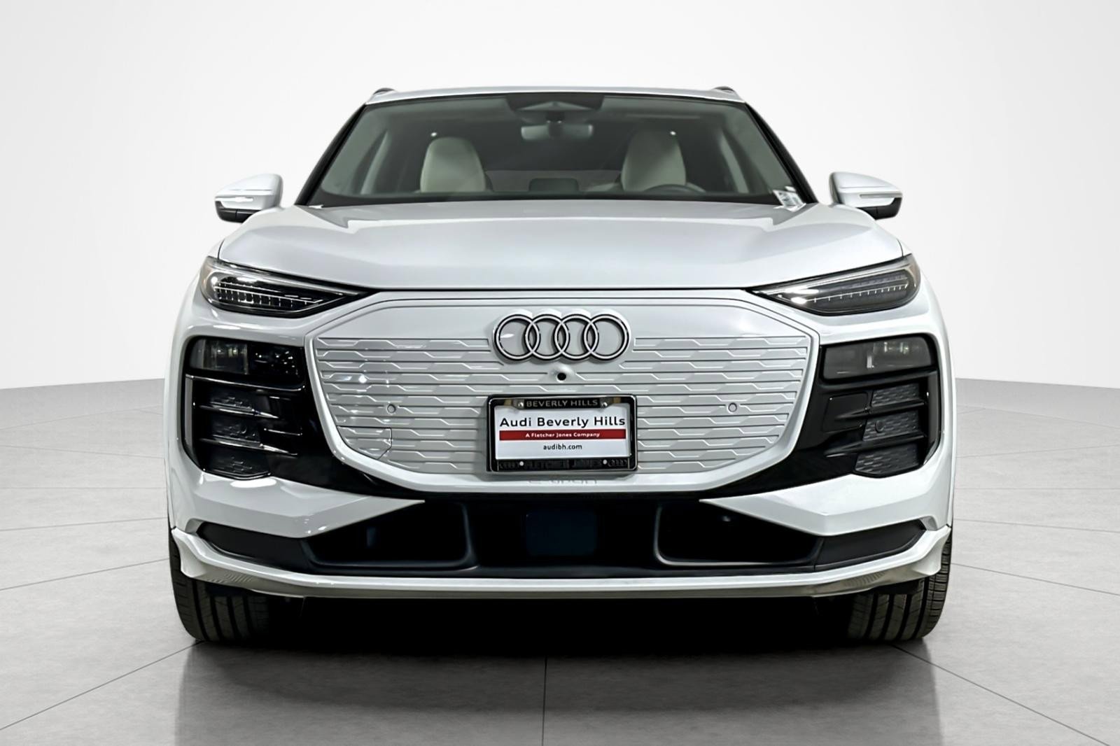 Used 2025 Audi Q6 e-tron Premium Plus w/ Premium Plus image 8