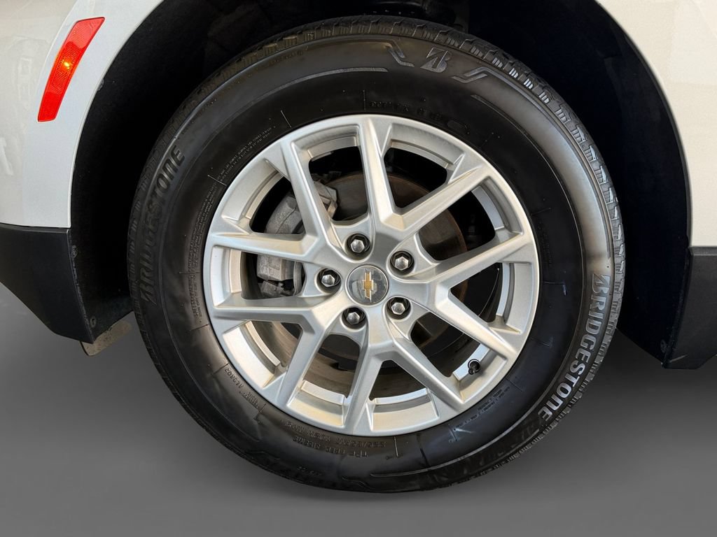 Used 2022 Chevrolet Equinox LT AWD/4WD image 16