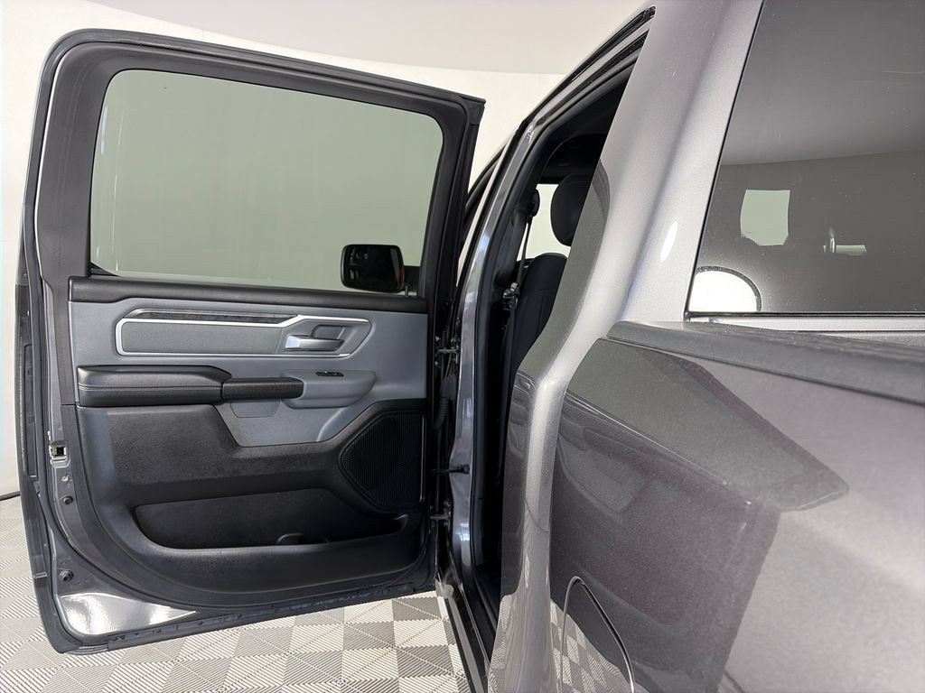 Used 2022 RAM 1500 Big Horn AWD/4WD image 12