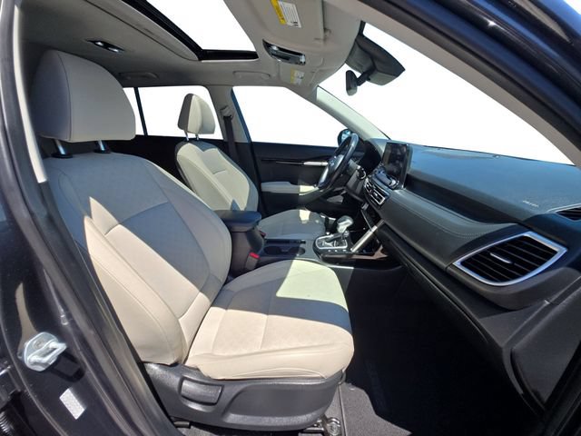Used 2021 Kia Seltos SX w/ SX Sunroof Package AWD/4WD image 15