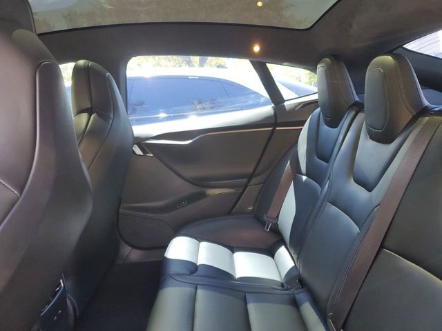 Used 2020 Tesla Model S Long Range image 12