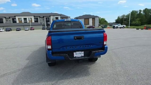 Used 2016 Toyota Tacoma TRD Off-Road w/ Premium & Technology Package AWD/4WD image 6