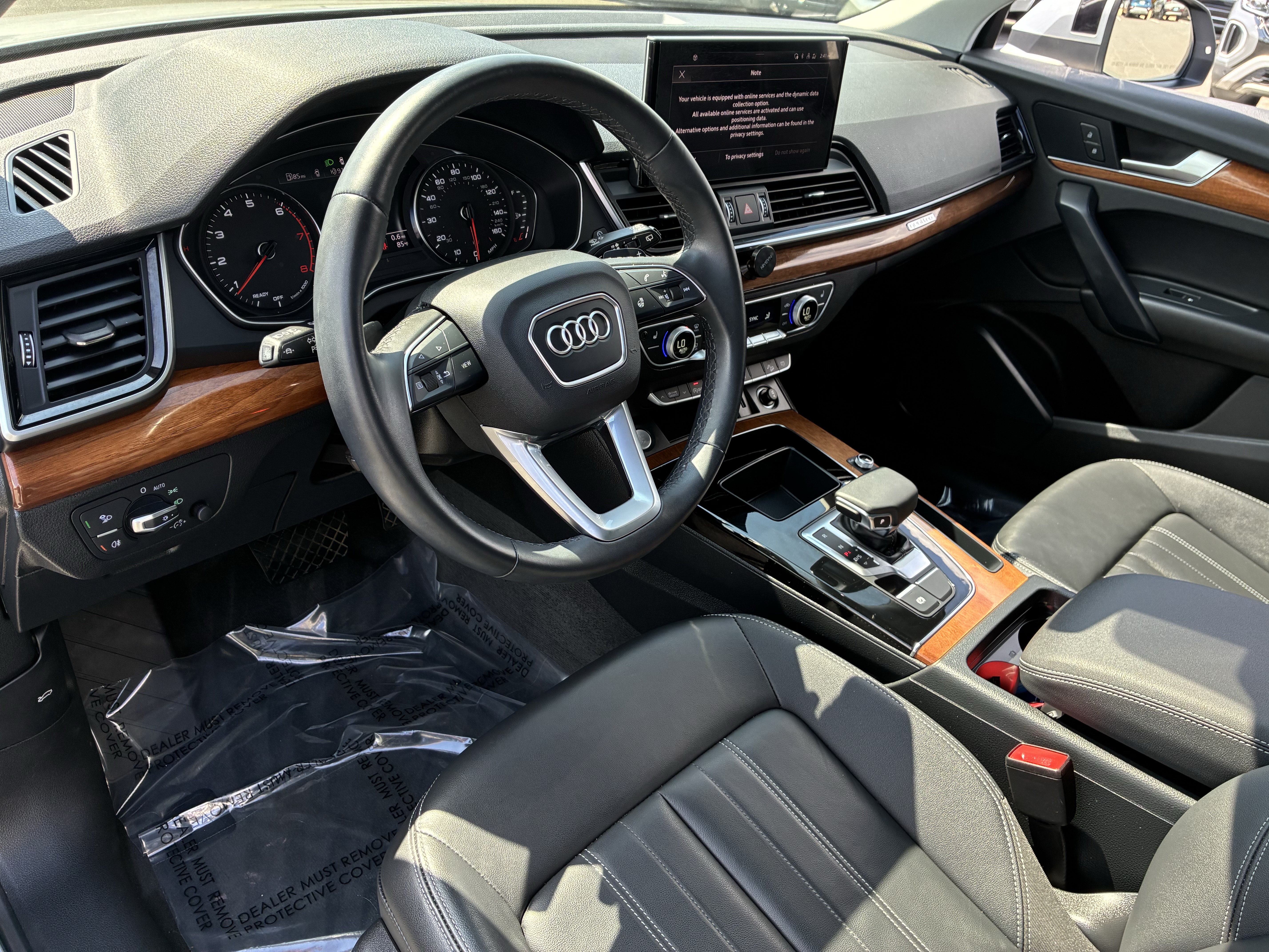 Used 2023 Audi Q5 2.0T Premium w/ Convenience Package AWD/4WD image 28