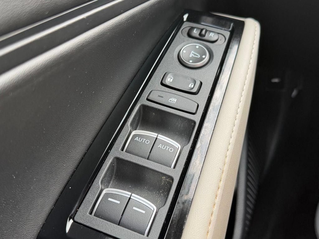 Used 2023 Honda Accord Touring image 19