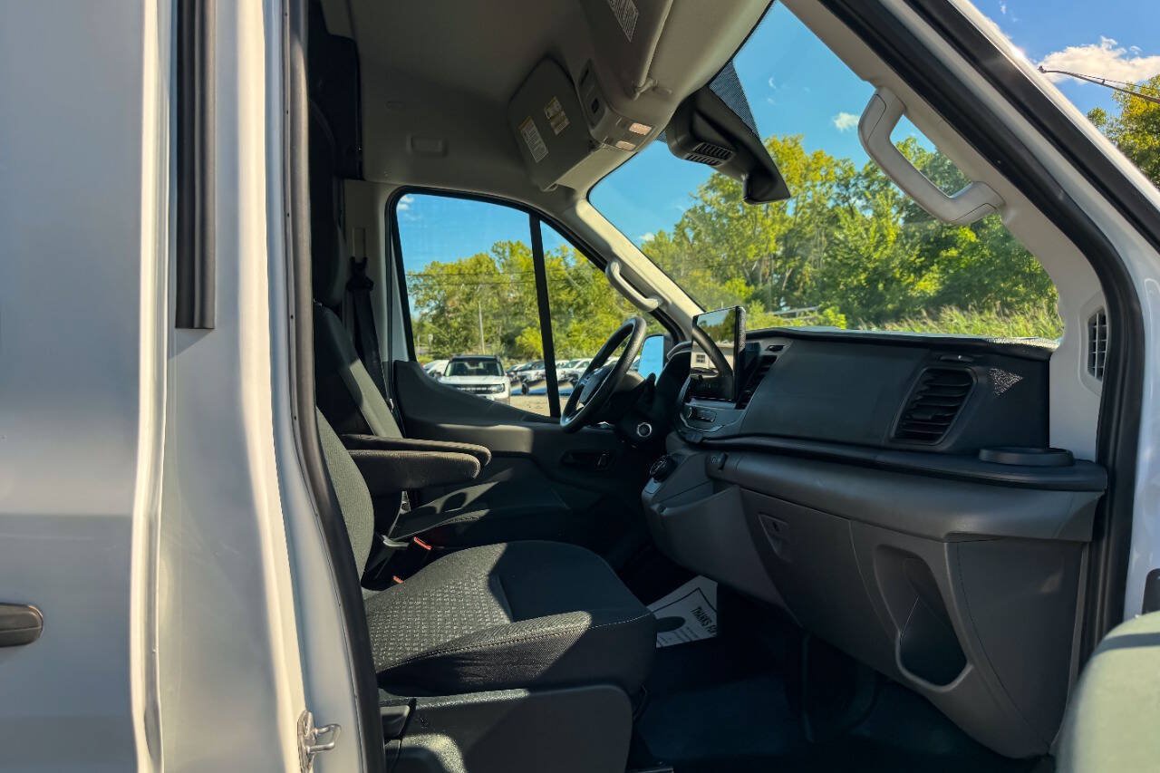 Used 2023 Ford E-Transit Medium Roof w/ Load Area Protection Package RWD image 11