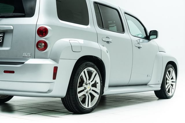 Used 2010 Chevrolet HHR SS FWD image 13