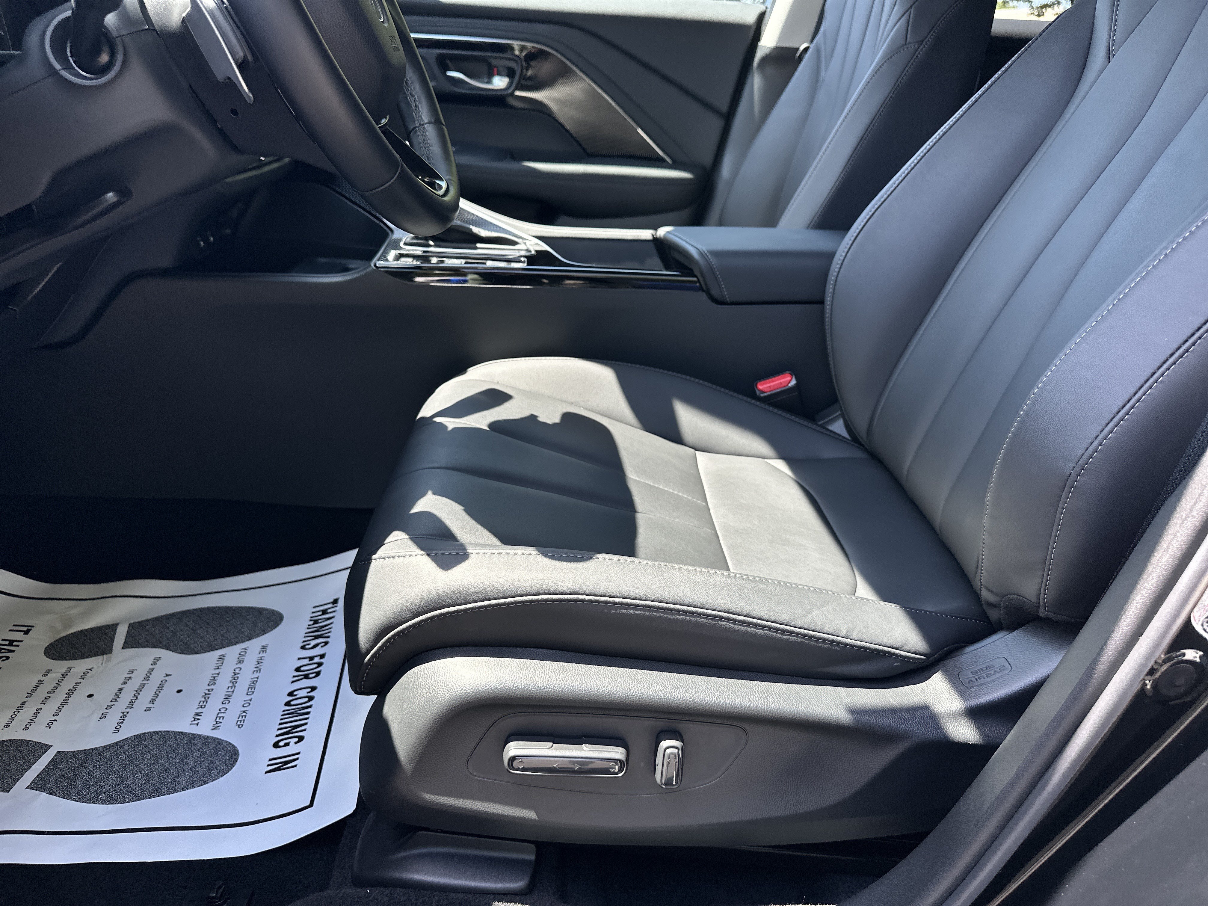 Certified 2025 Acura ADX FWD image 9