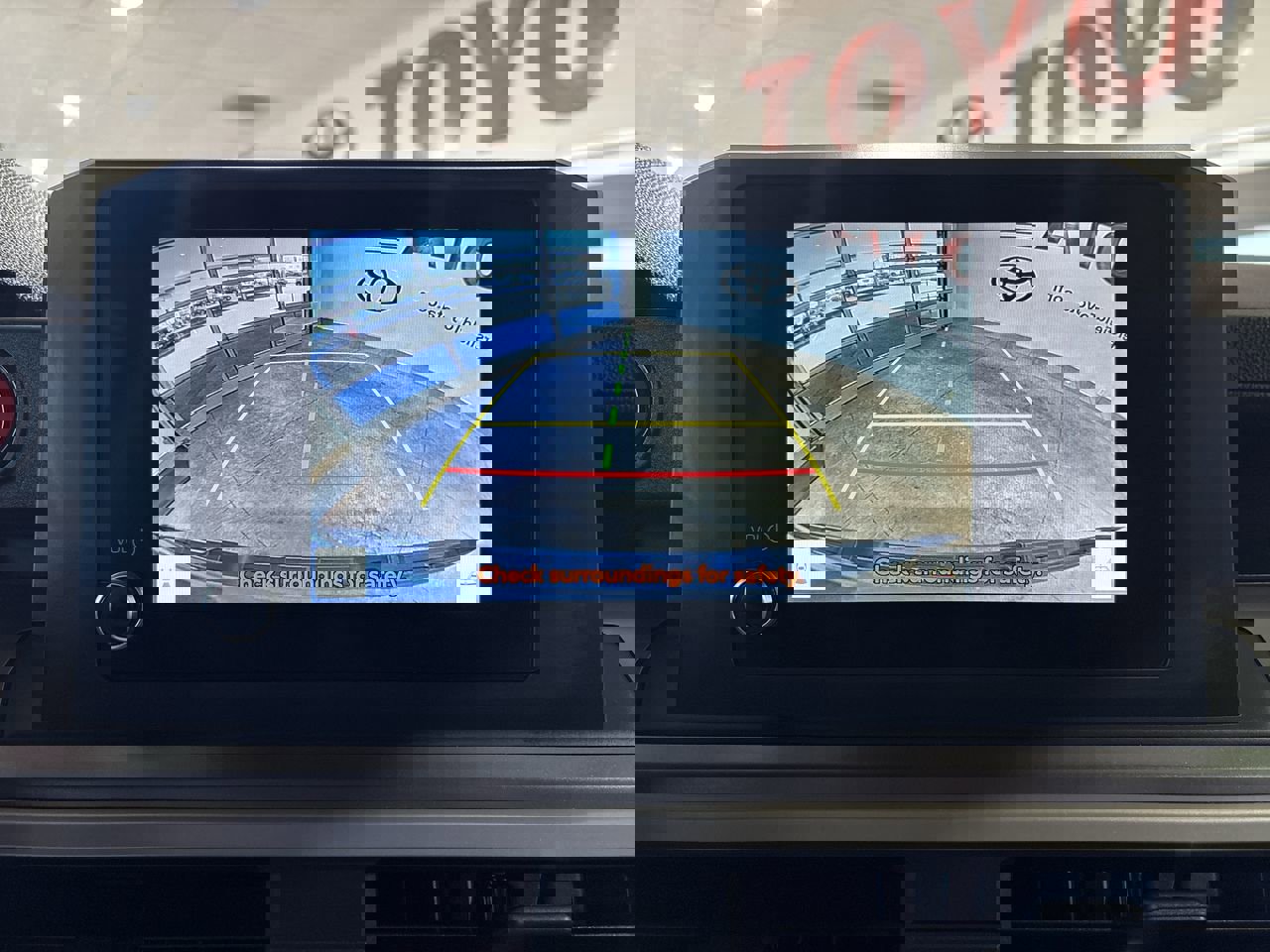 Certified 2025 Toyota Tacoma TRD Sport AWD/4WD image 18