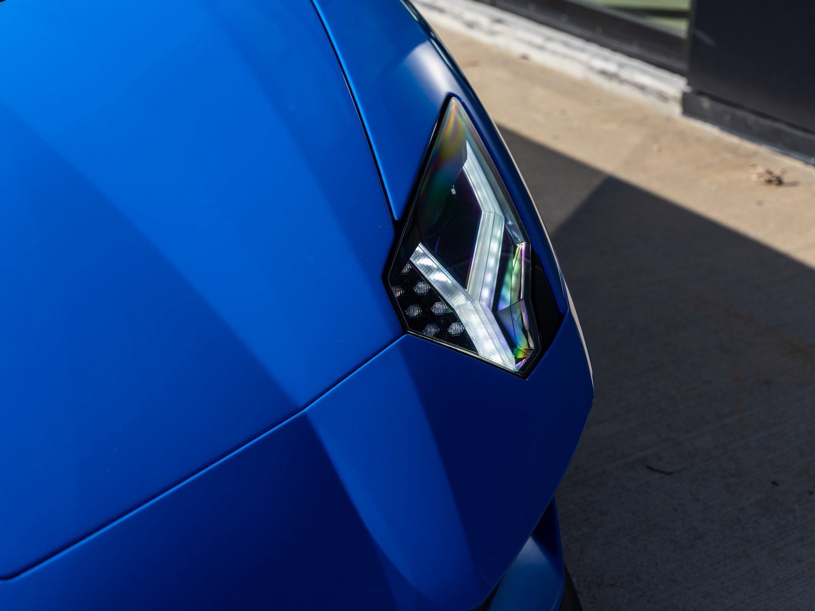 Used 2018 Lamborghini Aventador S image 23