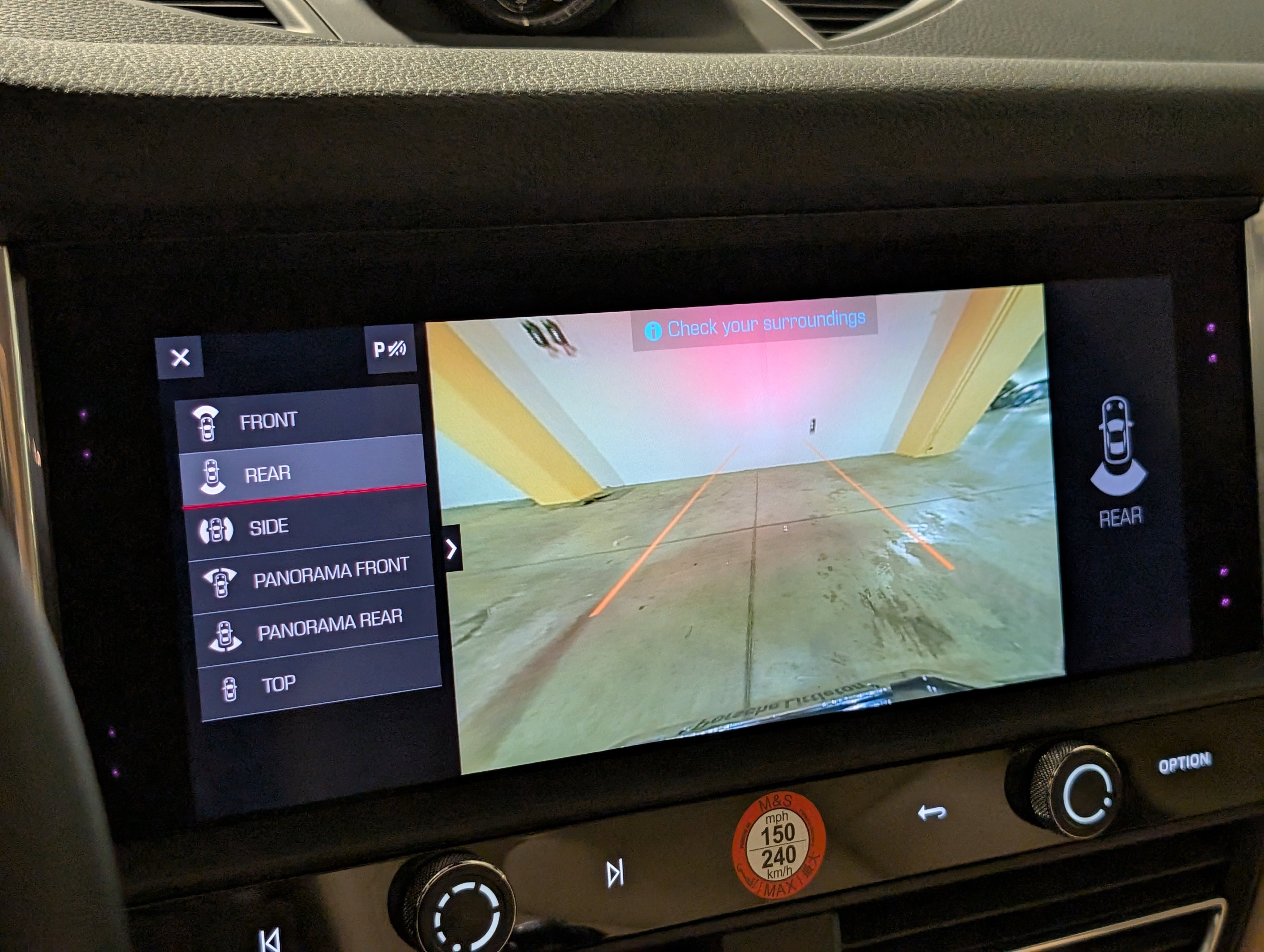 Used 2025 Porsche Macan image 36