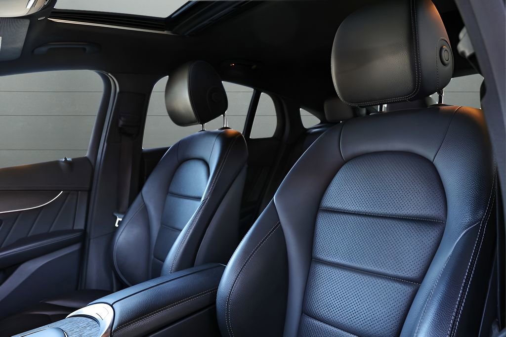 Used 2022 Mercedes-Benz GLC 300 4MATIC Coupe image 42