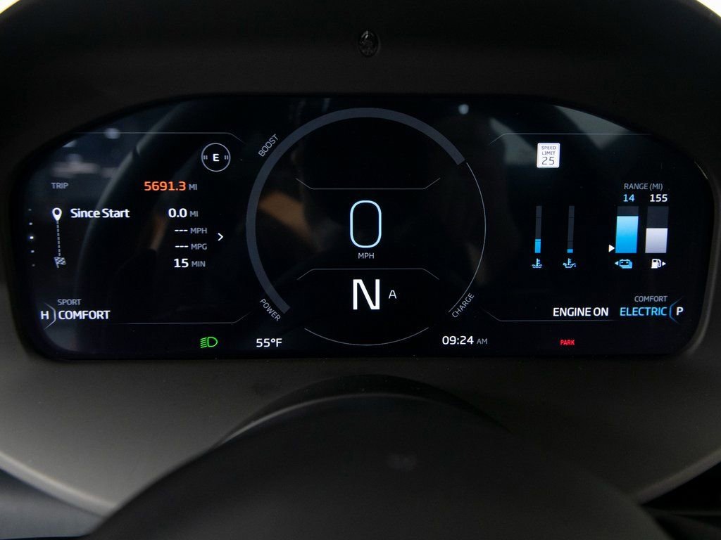 Used 2023 McLaren Artura image 16