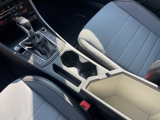 New 2026 Volkswagen Jetta SE image 9